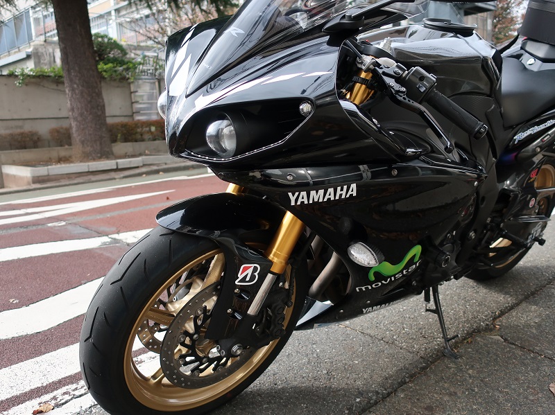 ヤマハ発動機 YZF-R1 2002-2003 RN09 最新モデル 純正ハロゲンランプLinksAutoLA-FIバイクワンタッチで取付LEDオートバイヘッドライトH4 H/L1灯分